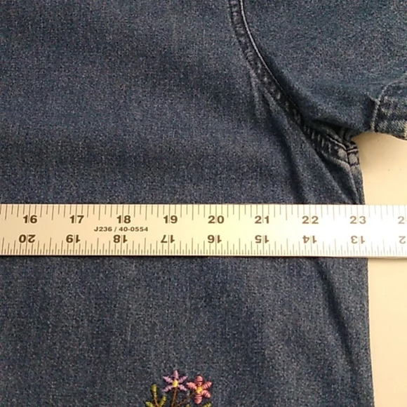 PREMIER INTERNATIONAL SHORT SLEEVE, V-NECK, EMBROIDERED, COTTON. DENIM DRESS 1X - Picture 6 of 7